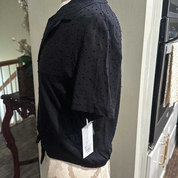 Candie’s Black blouse with short sleeve collar with buttons on front - Picture 6 of 11